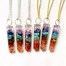 🌈 7 Chakra Crystal Point Pendant Necklace – Energy Healing Jewelry  🌈 7 Chakra Crystal Point Pendant Necklace – Energy Healing Jewelry